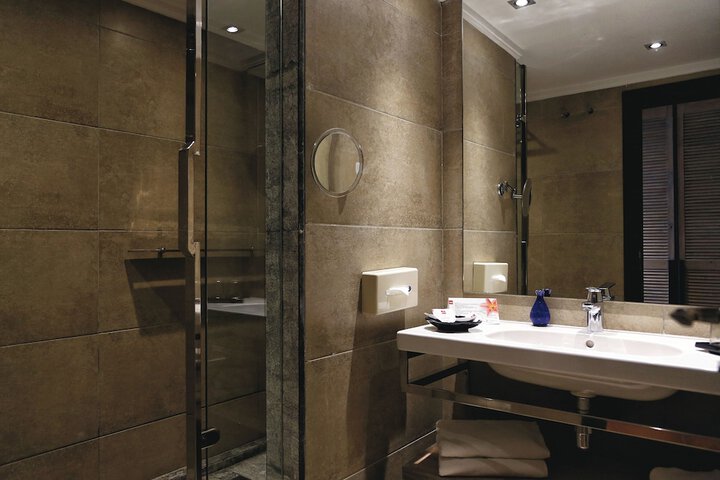 Bath Photo
