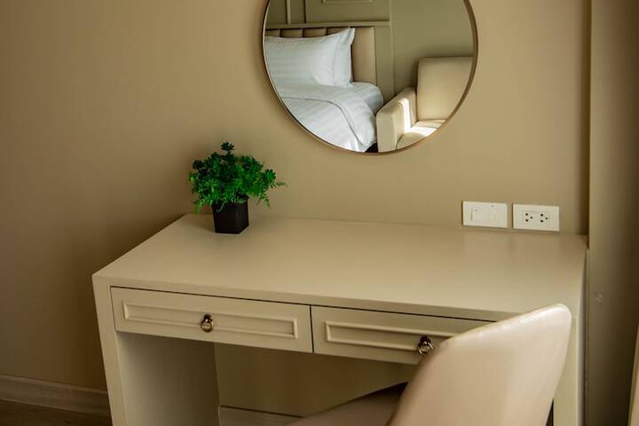 Room 18 of 135