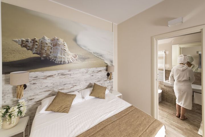 Room 14 of 57