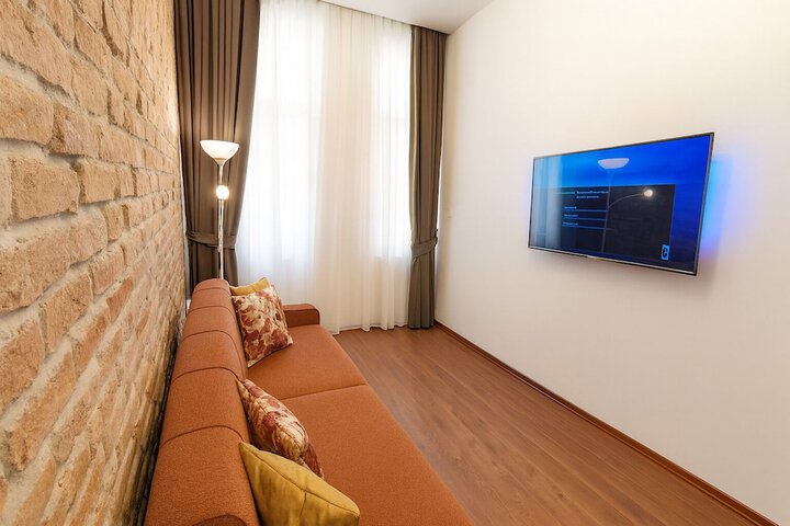 Room 36 of 42