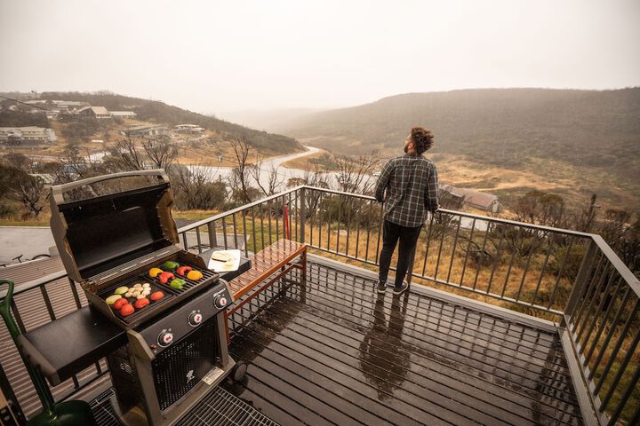 Property Grounds 15 of 17