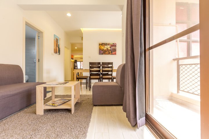 Room 21 of 43