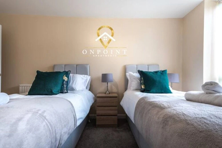 ✰OnPoint-STUNNING 2 Bed / 2 Bath Flat -Free Parking✰