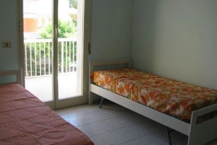 Room 3 of 14