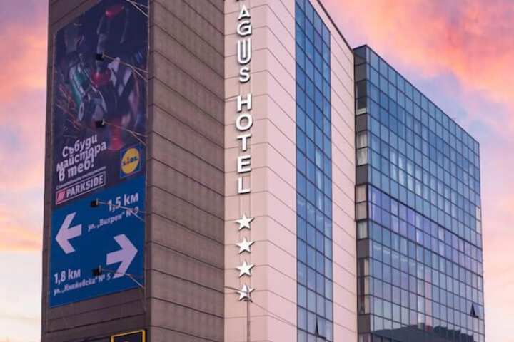 Hotel 18 of 19