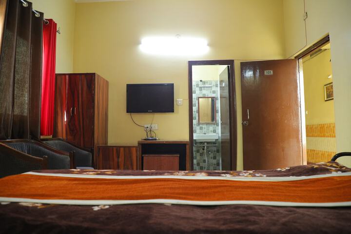 Room 27 of 45