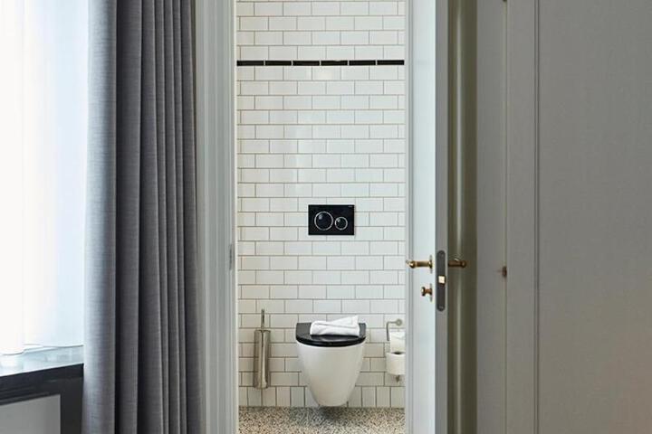 Room 73 of 81