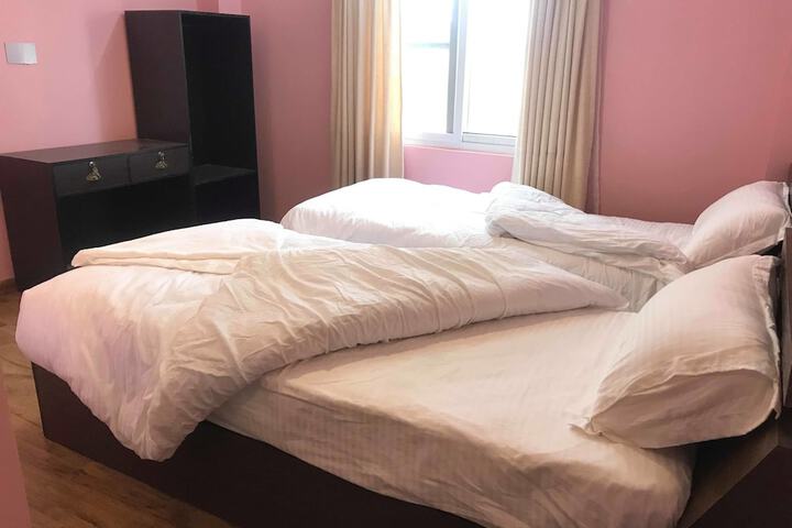 Room 7 of 25