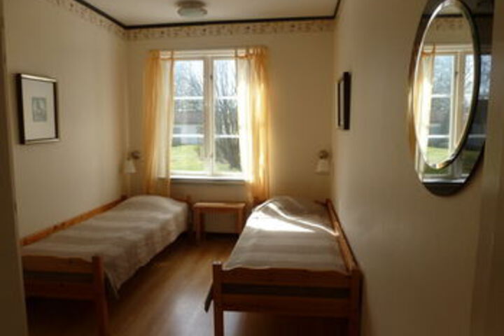Room 36 of 62