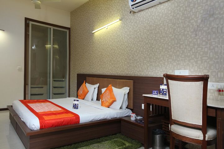 Room 15 of 23