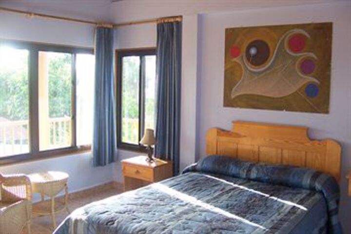 Room 34 of 100