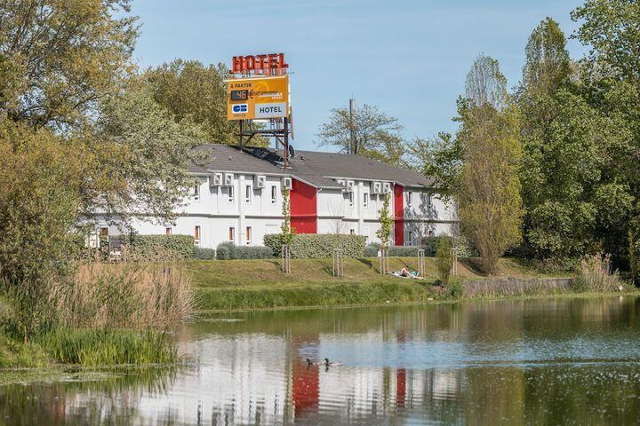 Hotel 48 of 49