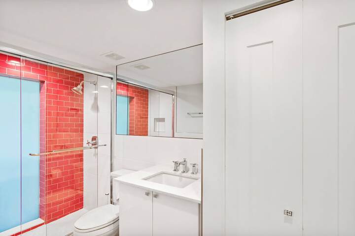 Room 14 of 25
