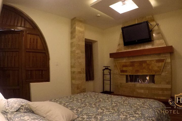 Room 5 of 101