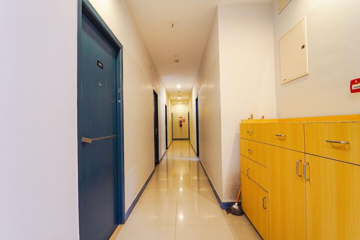 Hotel Interior 4 of 24