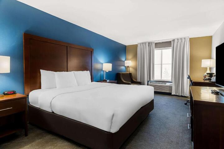 Double Accessible King Size Bed