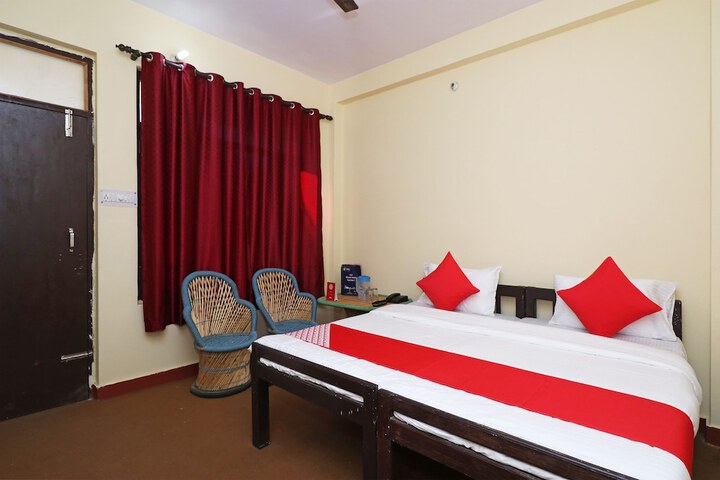 Room 9 of 20