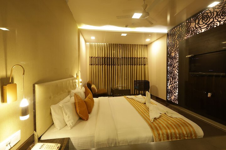 Room 16 of 73