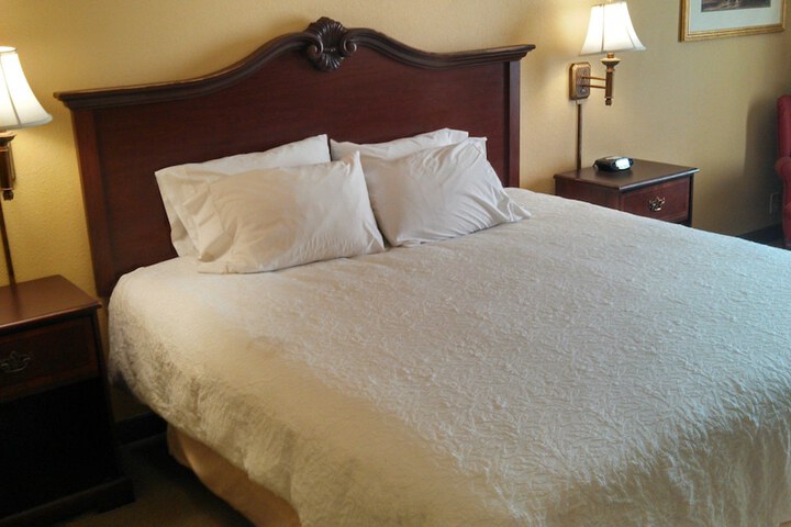Room 9 of 53
