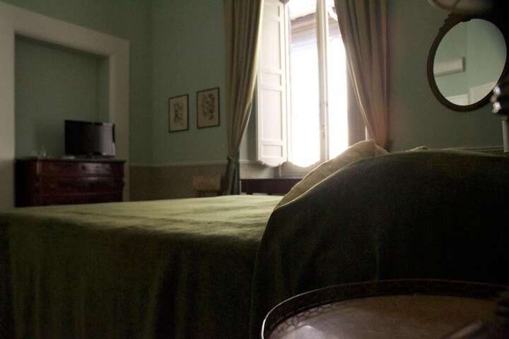 Room 21 of 44