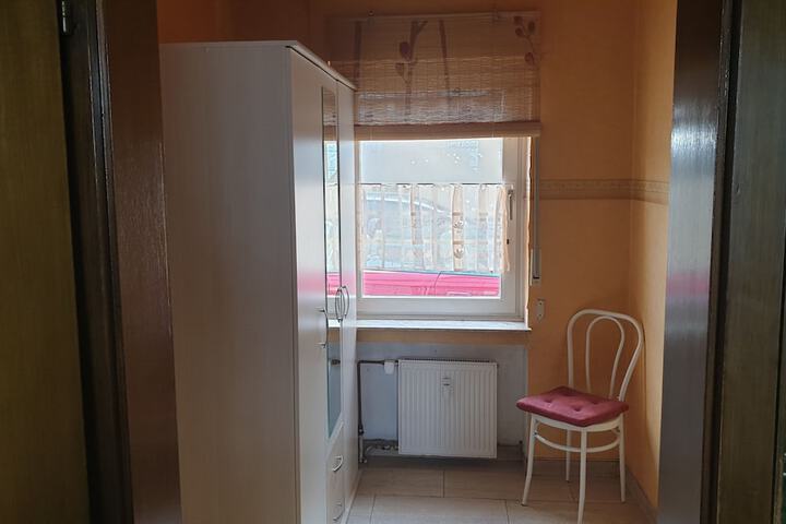 Room 8 of 15