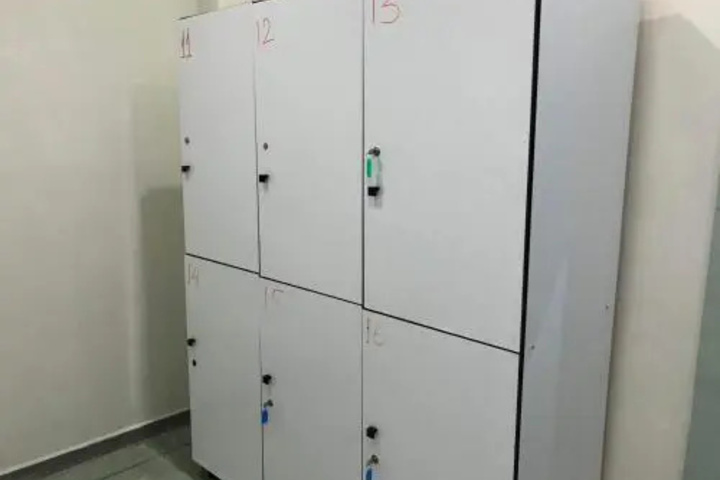Room 13 of 23