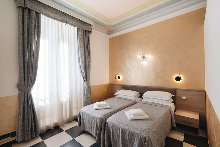 Room 37 of 180