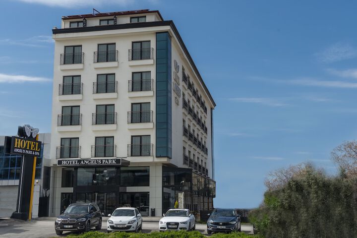 Angels Park Hotel