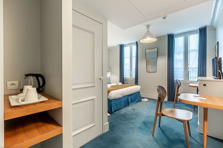 Room 14 of 30