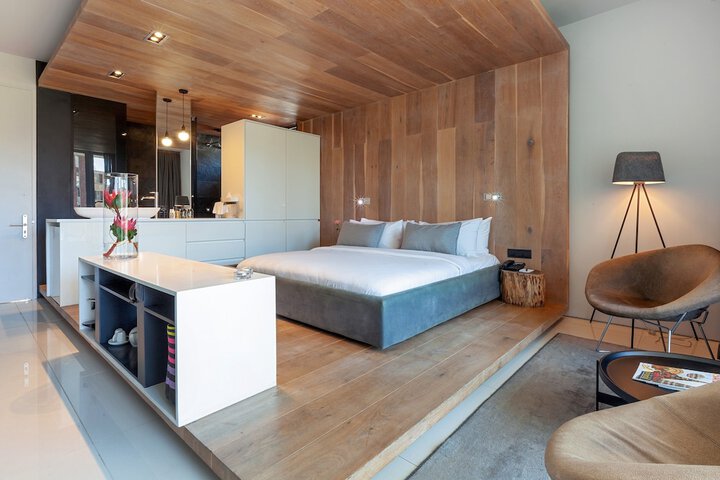 Room 7 of 58