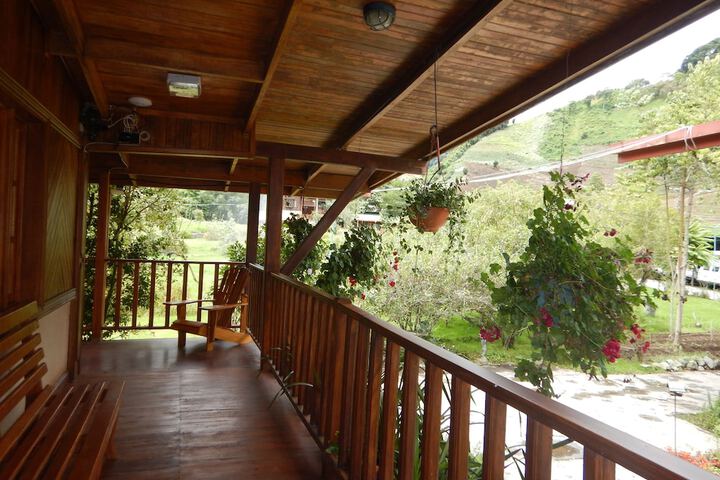 Hotel Exterior 154 of 154