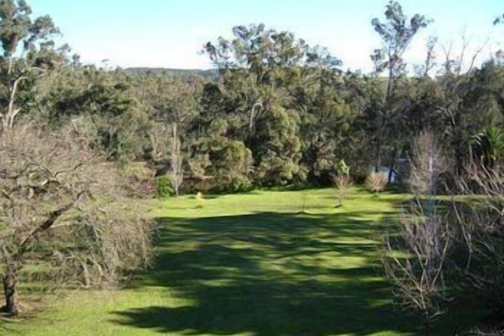 Property Grounds 23 of 28