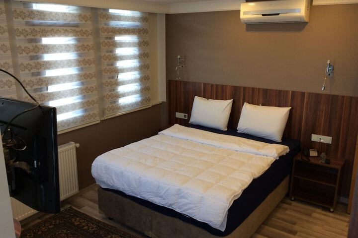 Room 12 of 39