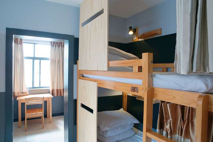 Room 4 of 52