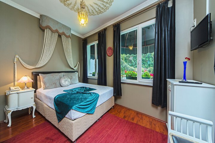 Room 4 of 47
