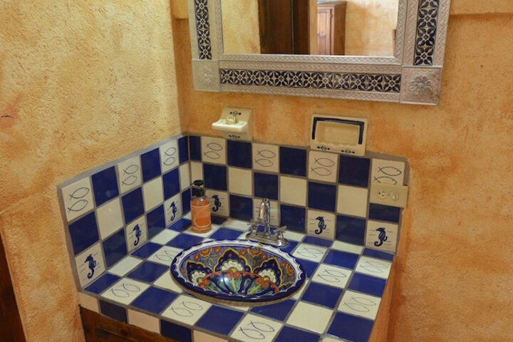 Room 40 of 85