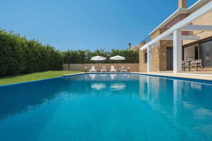 Pool 55 of 72