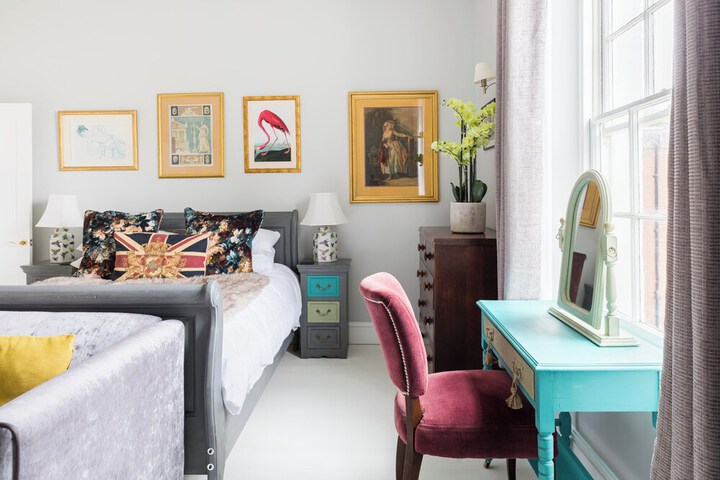 Room 57 of 261