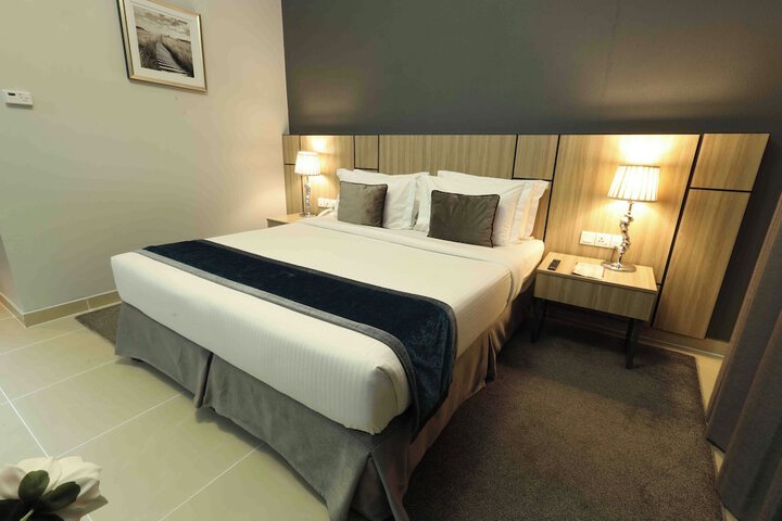Room 15 of 65