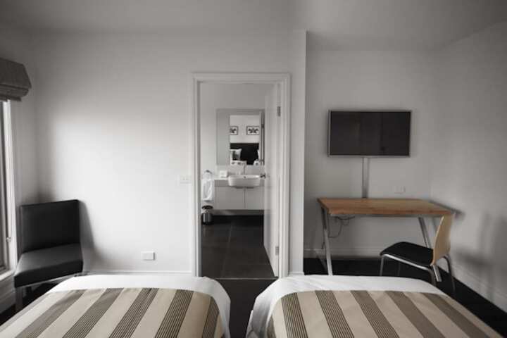 Room 10 of 70