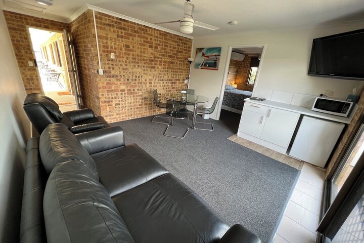 Room 12 of 22