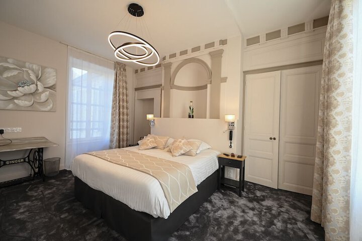 Room 21 of 137