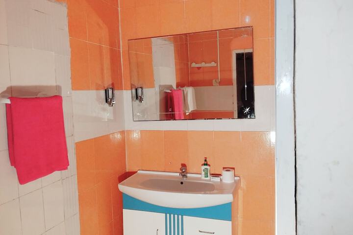 Room 15 of 24