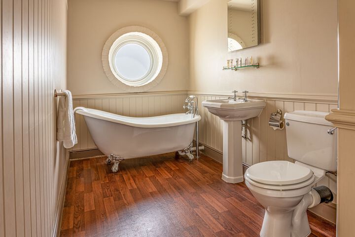 Room 45 of 85