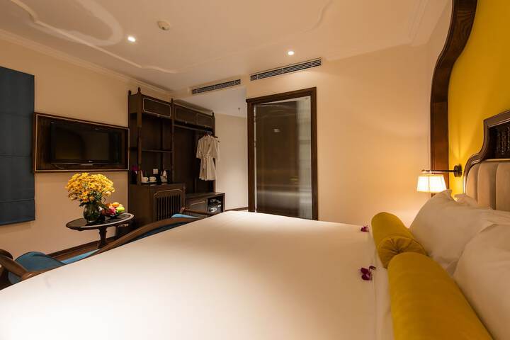 Room 17 of 85
