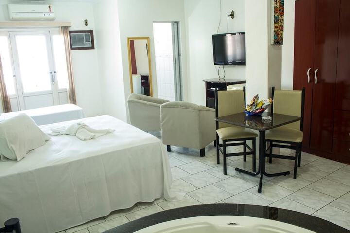 Room 9 of 35