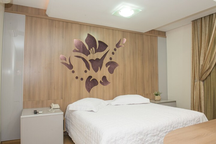 Room 21 of 80