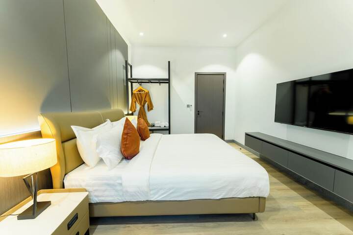 Room 20 of 156