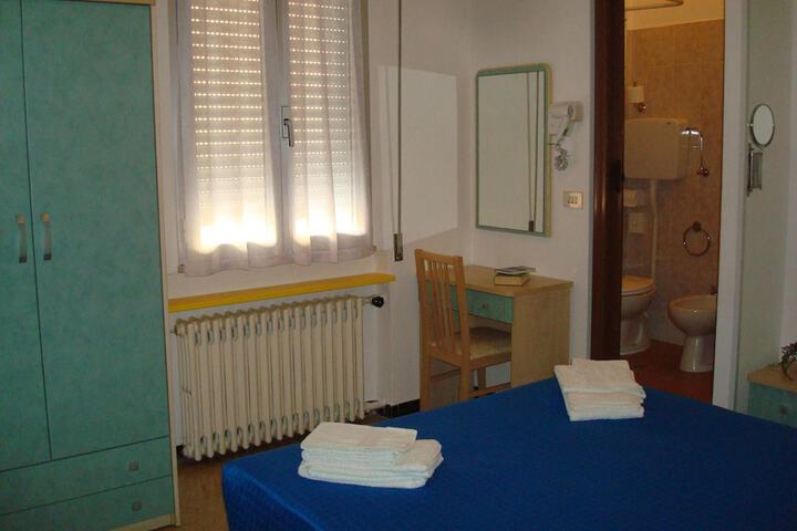 Room 15 of 56