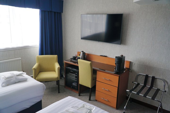 Room 67 of 102